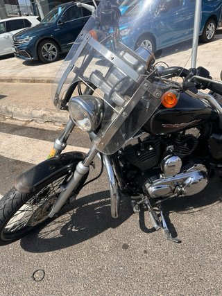 Harley-Davidson Sportster 1200 Custom XL1200C