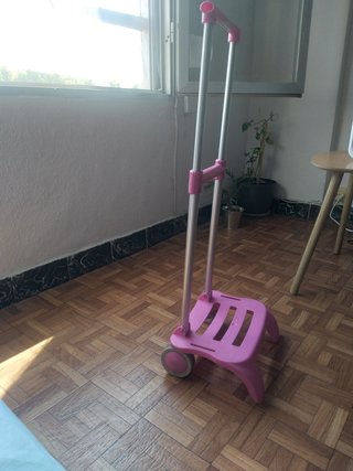 Carrito para mochila color rosa