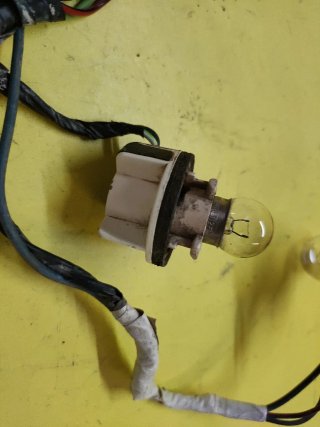PORTALAMPARAS PILOTO TRASERO NISSAN TERRANO II