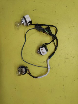 PORTALAMPARAS PILOTO TRASERO NISSAN TERRANO II
