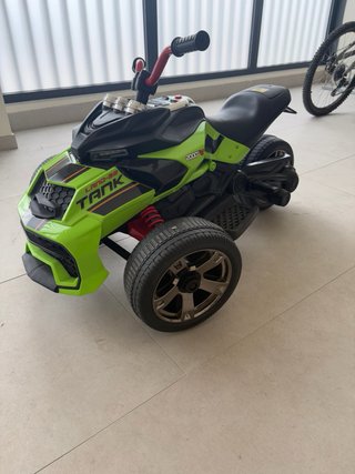 Cuatrimoto Eléctrica Tank Verde