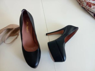 Scarpe donna beige e nere