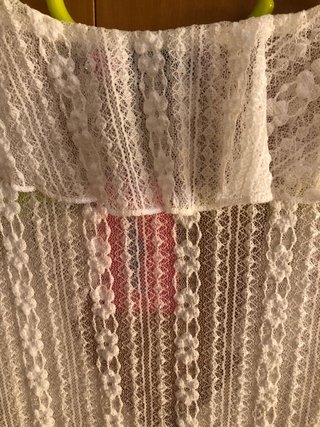 Blusa de encaje blanca manga larga