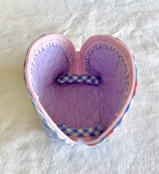Monedero de tela hecho a mano