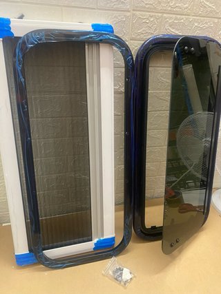 Ventana abatible para camper