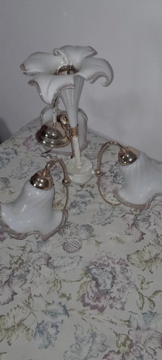 Lámpara de 3 brazos tulipas de cristal de Murano