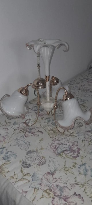 Lámpara de 3 brazos tulipas de cristal de Murano
