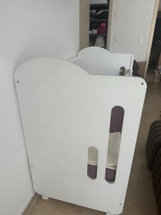 Cuna de MiCuna 120x60 con colchón y sábanas