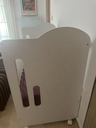 Cuna de MiCuna 120x60 con colchón y sábanas