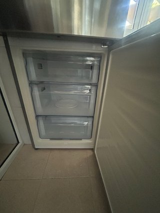Nevera vertical dos puertas