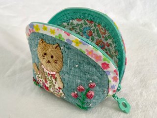 Monedero hecho a mano gato y flores