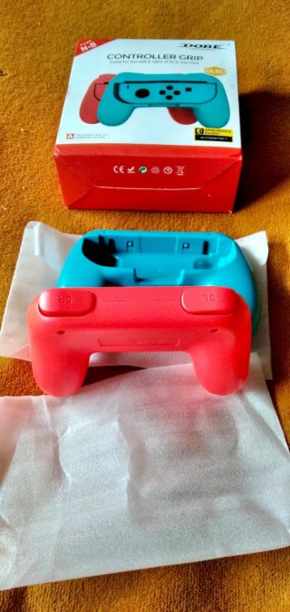 2 Empuñaduras para  Nintendo Switch PRODUCTO NUEVO