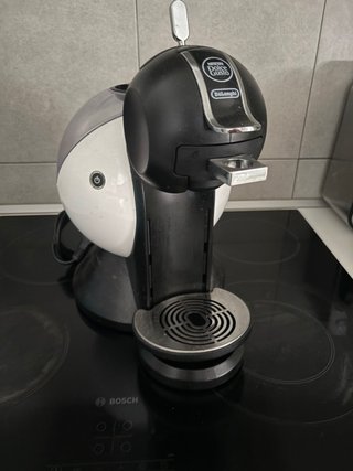 Cafetera Dolce Gusto DeLonghi