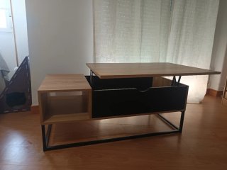 Mesa elevable estilo industrial