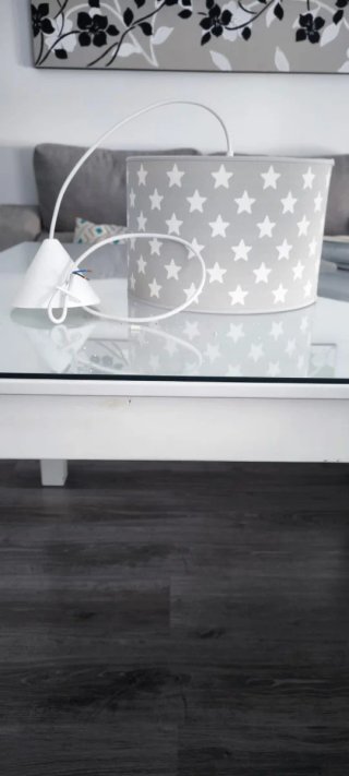 Lámpara infantil estrellas gris y blanca