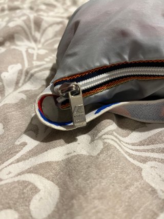 K-Way impermeabile grigio e rosso
