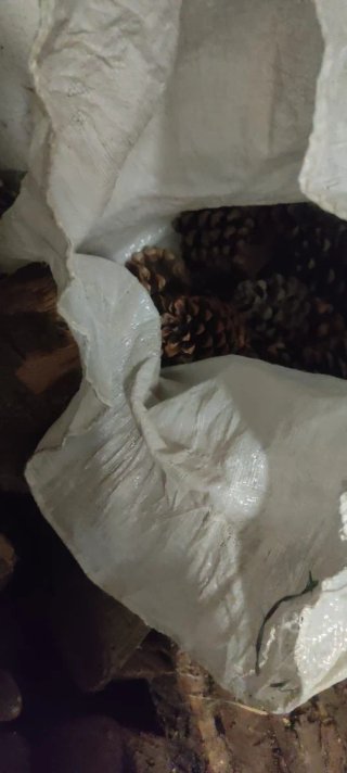 Leña para chimenea o barbacoa