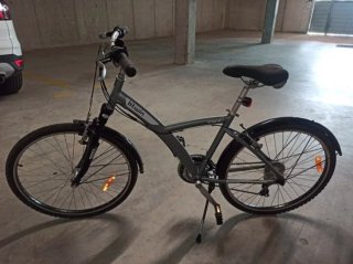 Bicicleta de paseo Btwin gris