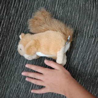 Peluche de ardilla suave