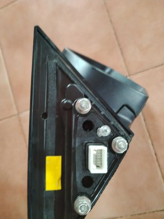 Retrovisor SsangYong Tivoli