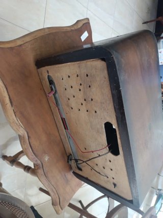 Radio Antigua Marrón