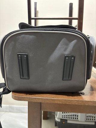 Transportín para mascotas gris y negro