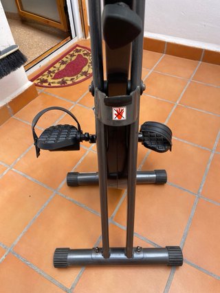 Bicicleta Estática Plegable Negra y Amarilla,