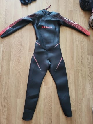 Neopreno Nabaiji Negro y Rosa Talla 38