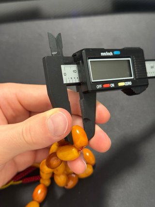 Tasbih de resina tipo ámbar – 43 g