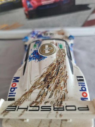 Porsche 911 GT1 Le Mans Scalextric