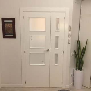MONTADOR DE PUERTAS Y PARQUET CARPINTERO