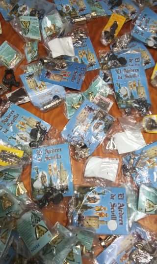 Lote Figuras Metálicas Ajedrez El Ajedrez de Sevil