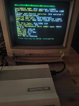 Commodore 128 Computer Personale