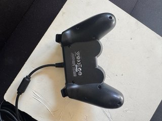 Ps4 Sony Blanca + Mando