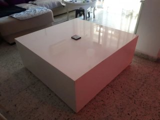 Mesa de centro blanca diseño moderno