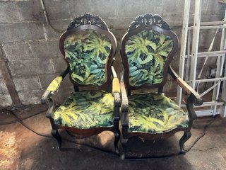 Sofá y 2 sillones vintage madera