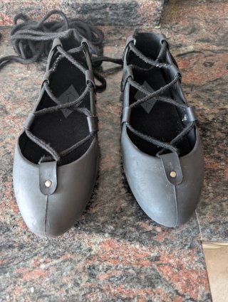 Abarcas de goma negras talla 43