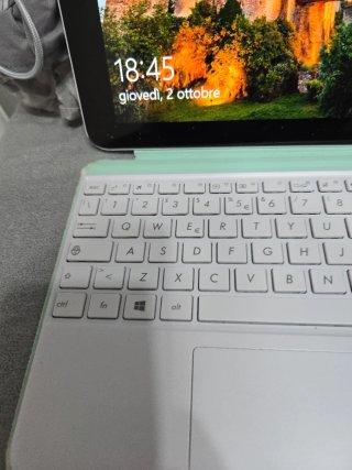 Asus Tablet con Tastiera Verde/Bianca