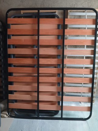 Somier con patas 160x200