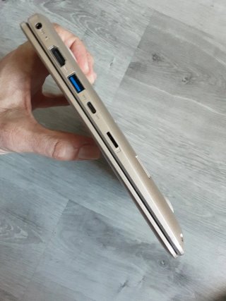 Portatile Asus VivoBook Dorato 12 pollici