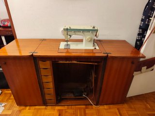 Máquina de coser Singer 258