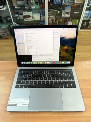 MacBook Pro 2018 13” i5 8GB RAM 256GB SSD