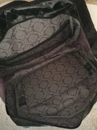 Bolsa de viaje Mary Kay negra y beige