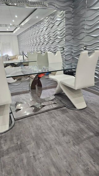 Mesa Comedor Diseño Moderno + 4 Sillas Piel