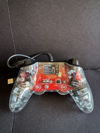 Mando PS4 Transparente Nacon