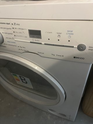 Secadora Siemens iQ500 7 kg para reparar