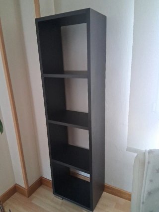 Estantería auxiliar color wenge.