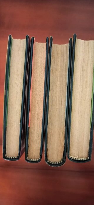 Lote de 4 libros de literatura