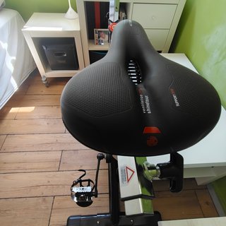 Bicicleta Estática BH ZX 600