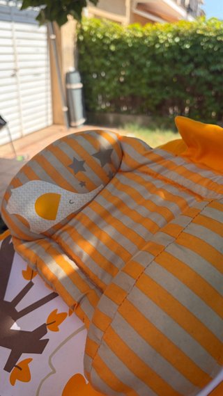 Gandulita plegable para bebé muy nueva portabebes